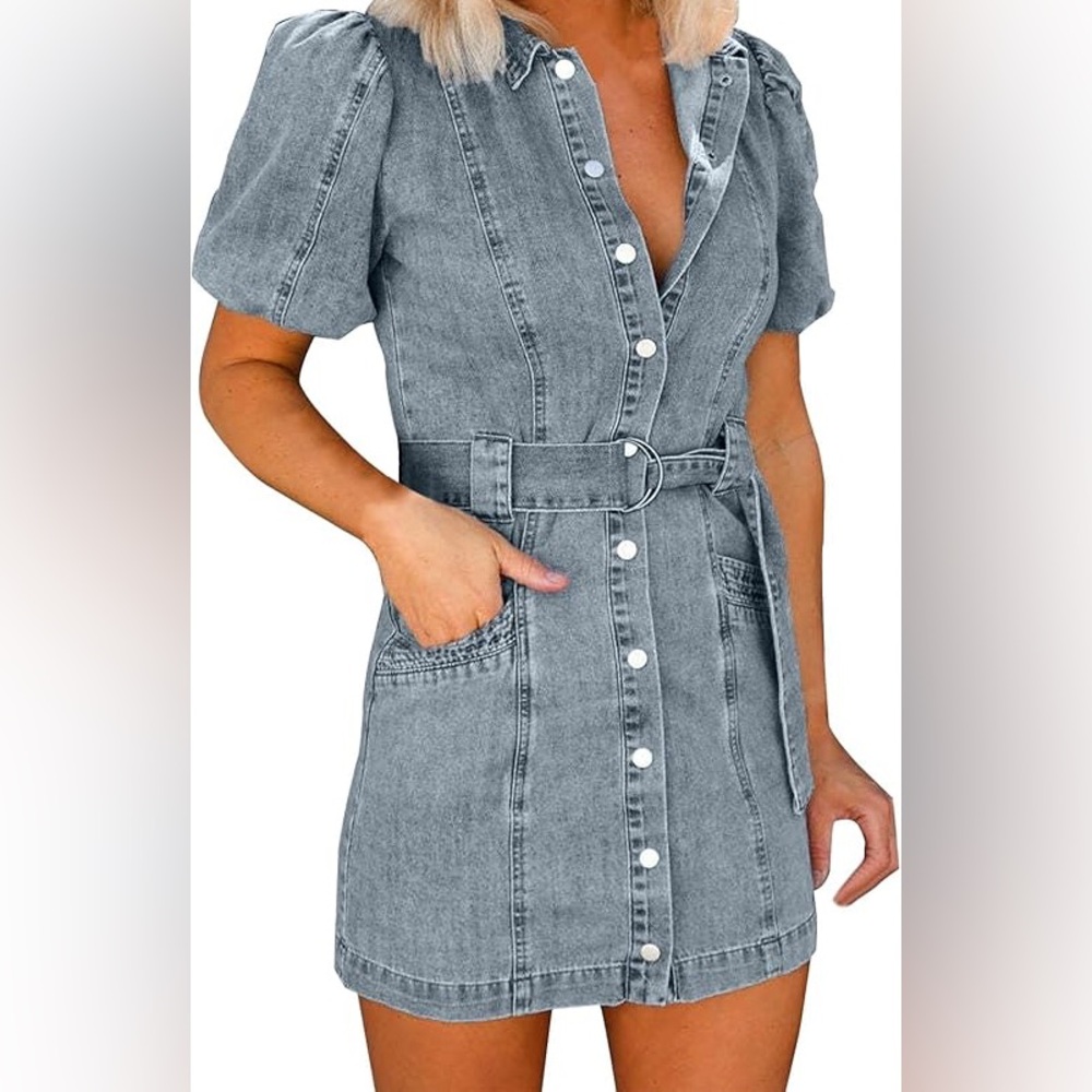 Fate Light Blue Denim Dress (Size Small) Very good condition worn 2 times.